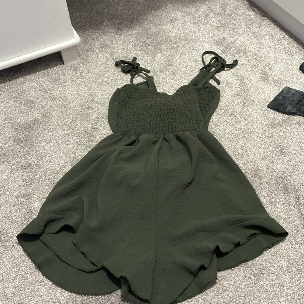 Army green tie backless romper